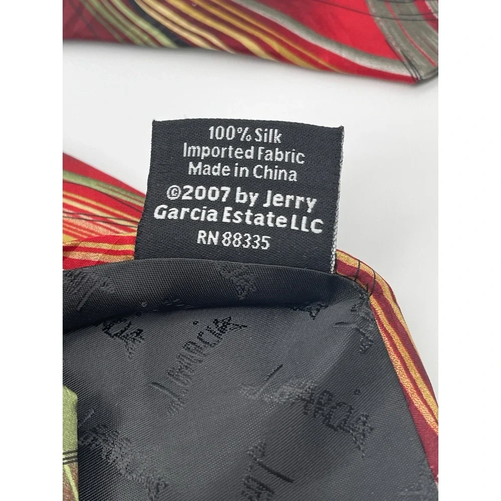 J. Garcia Tie Necktie Clockworks 2007 Collection 45 100% Silk Red‎ Green 60